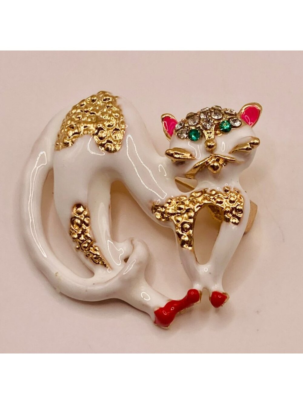 Gold & White Cat Brooch Pin Rhinestones & Enamel Accents -37B
